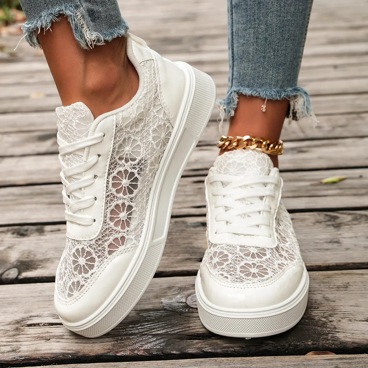 Women's Low-Top Lace-Up Hollow Breathable Mesh Platform Skate Sneakers - Lightweight Non-Slip Thick Rubber Platform Sole, Casual Walking Shoes for Daily Wear, Spring & Summer Street Outfits bbb style