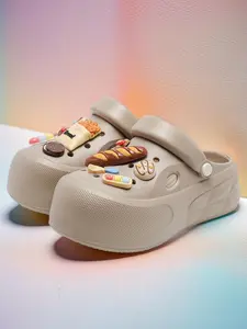 Women's Cute Cartoon Food Decor Clogs, Casual Comfortable Breathable Non-slip Clogs, Fashionable Clogs for Indoor & Outdoor Wear Footwear Walking Shoes