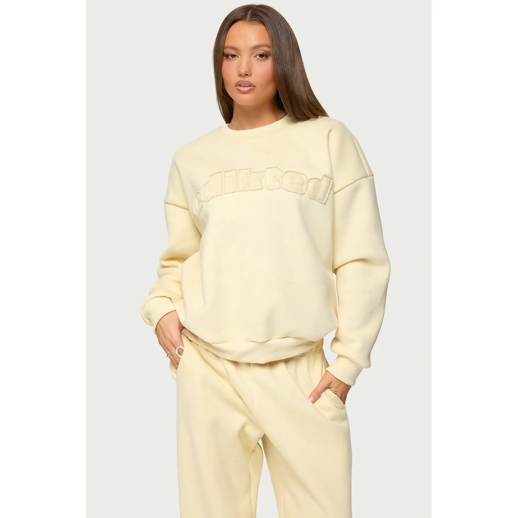 Jaylie Edikted Sweatshirt