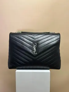 Pre-owned Yves Saint Laurent Leather Shoulder Bags Saint Laurent Small Monogram Matelasse LouLou Bag Black Shoulder B8 44