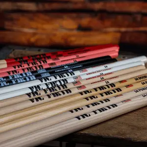 Classic American Maple Drumsticks, Professional Jazz & Rock Drumsticks, Durable Finish, Enhance Sound Quality, Beginner Choice