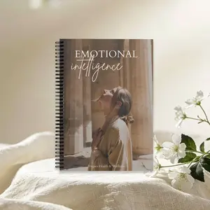 The Emotional Intelligence Notebook - A Practical Composition Notebook for Building Self-Awareness, Managing Reactions & Enhancing Empathy