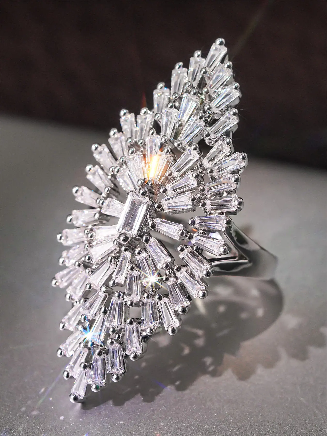 1 PC Luxury Cubic Zirconia Ring For Women For Wedding Engagement Anniversary Party Band Jewelry Valentine's Day Gift Statement Rings Elegant Fashion Rings