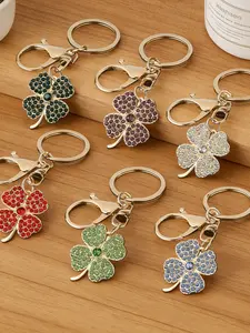 Creative Full Diamond Four-Leaf Clover Keychain Pendant, Fashion Bag Hanging Accessory, Rhinestone Design, Unique Women's Keyhole, Key Chain, Fashionable Alloy Keychain, Stylish Keychain