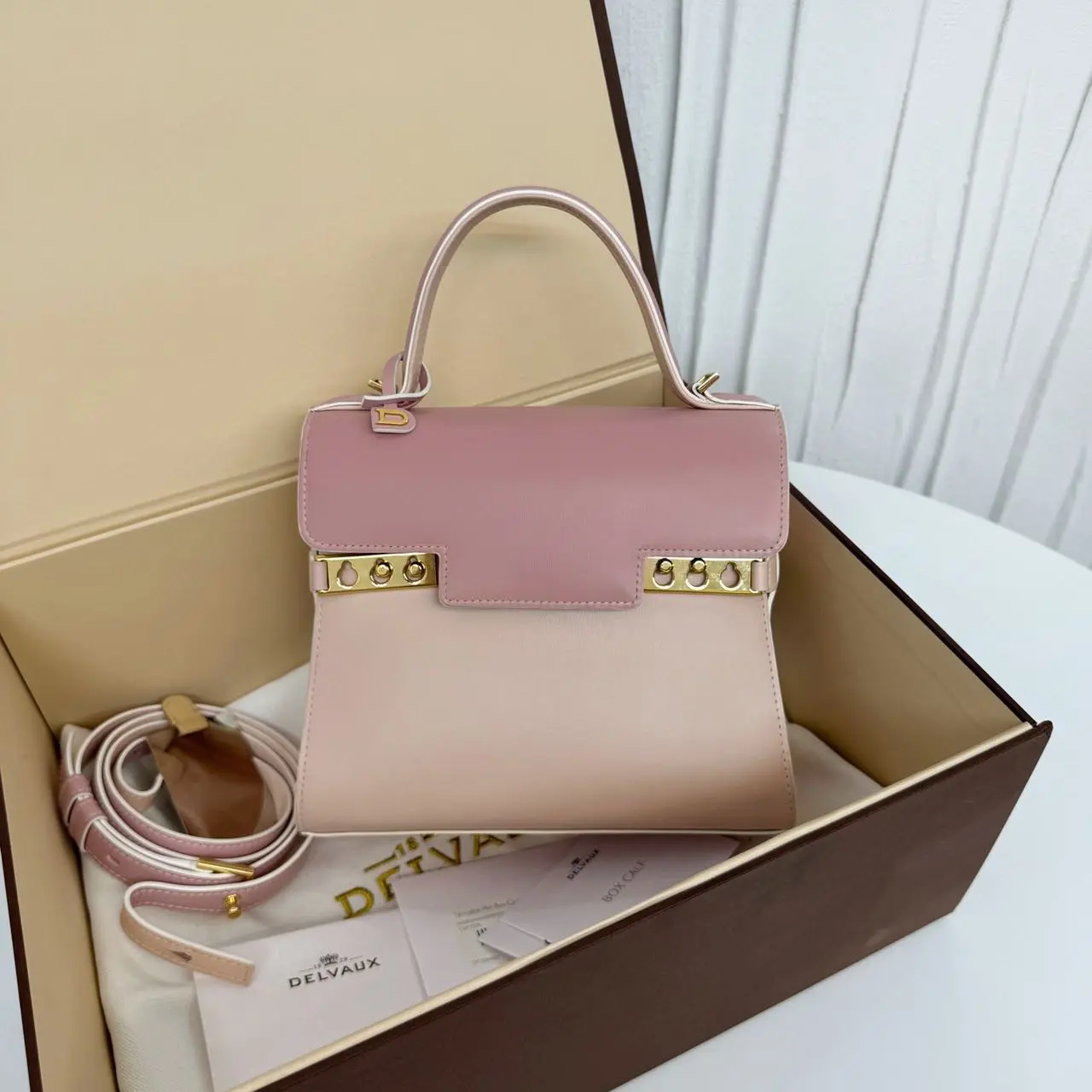 Pre-owned delvaux Leather Shoulder Bag z0702842868
