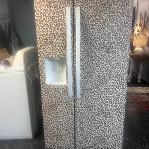 JiffDiff Leopard Print Peel and Stick Wallpaper Waterproof Removable Self Adhesive Textured Wall Paper Yellow Funky Cheetah Contact Paper for Bedroom and Bathroom 480"X17.3"(57.6 sq. ft)