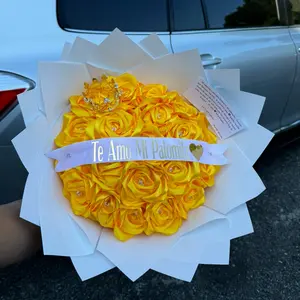 20 Yellow roses