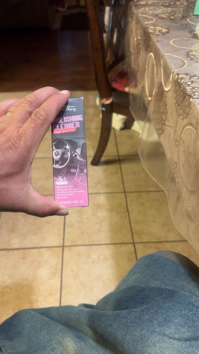 Item: 5 Counts Car Interior Detailing & Polishing Agent