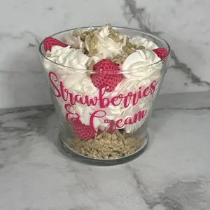 Strawberries & Cream Candle
