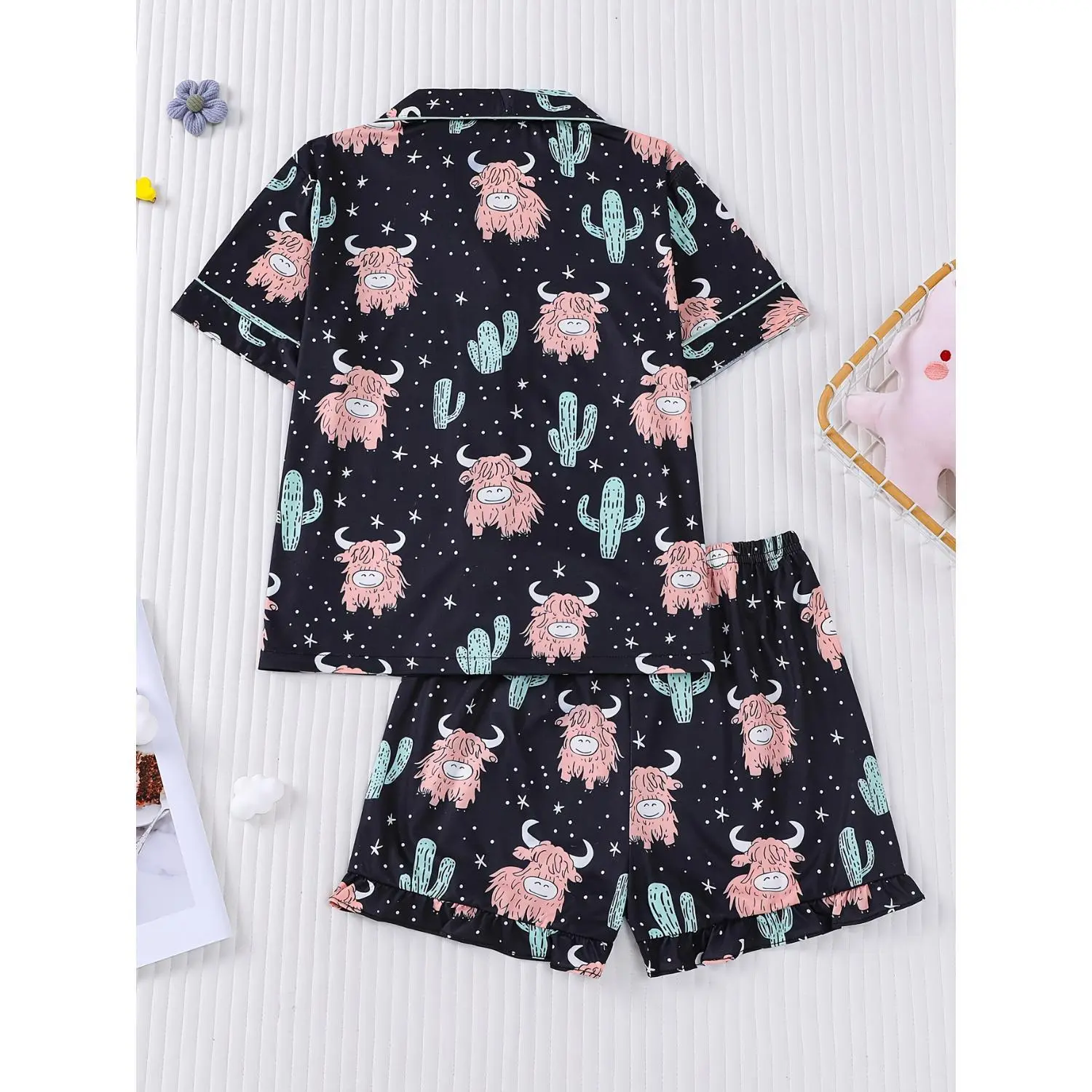 TANYUN Adorable Cow Print Kids' Pajama Set for Girls and Boys, New 2025 Summer Flame-Resistant Short Sleeve and Shorts 2-Piece Homewear Set.