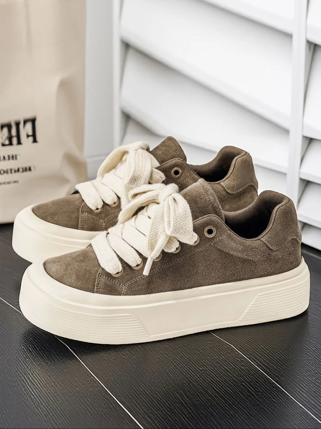 Men's Low-Top Skateboard Shoes, Sneaker, Casual Skateboarding Shoes, Breathable Anti-Slip Laces, PU/tex Fabric Upper, Thick Sole Design, & Casual Street Style, Streetwear Shoes