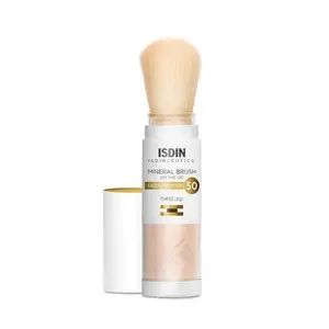 ISDIN Mineral Brush Powder, Facial Pollution and Blue Light Protection Makeup Matte