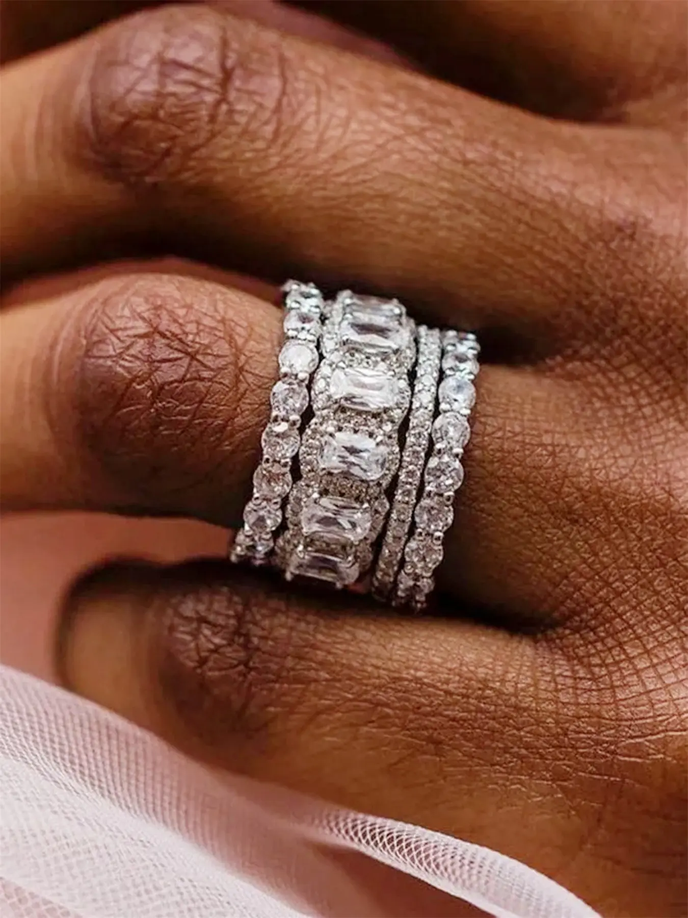 4 Pcs/Set Fashion Cubic Zirconia Ring For Women Beautiful Rings Fashion Engagement Rings For Wedding Engagement Anniversary Party Jewelry Valentine's Day Gift
