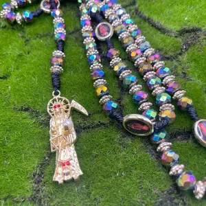 Santa Muerte Iridescent Devotional Rosary Necklace – Protection, Reflection & Spiritual Awareness