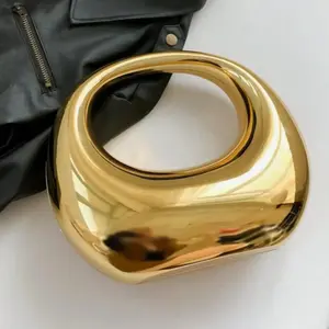 Fashion Metal Color Handbag, Round Ring Design, Perfect for Parties, Moon Shape, Women's Crossbody Bag with Adjustable Chain Strap