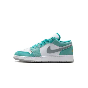AIR JORDAN 1 LOW GS "NEW EMERALD" DO8244 301