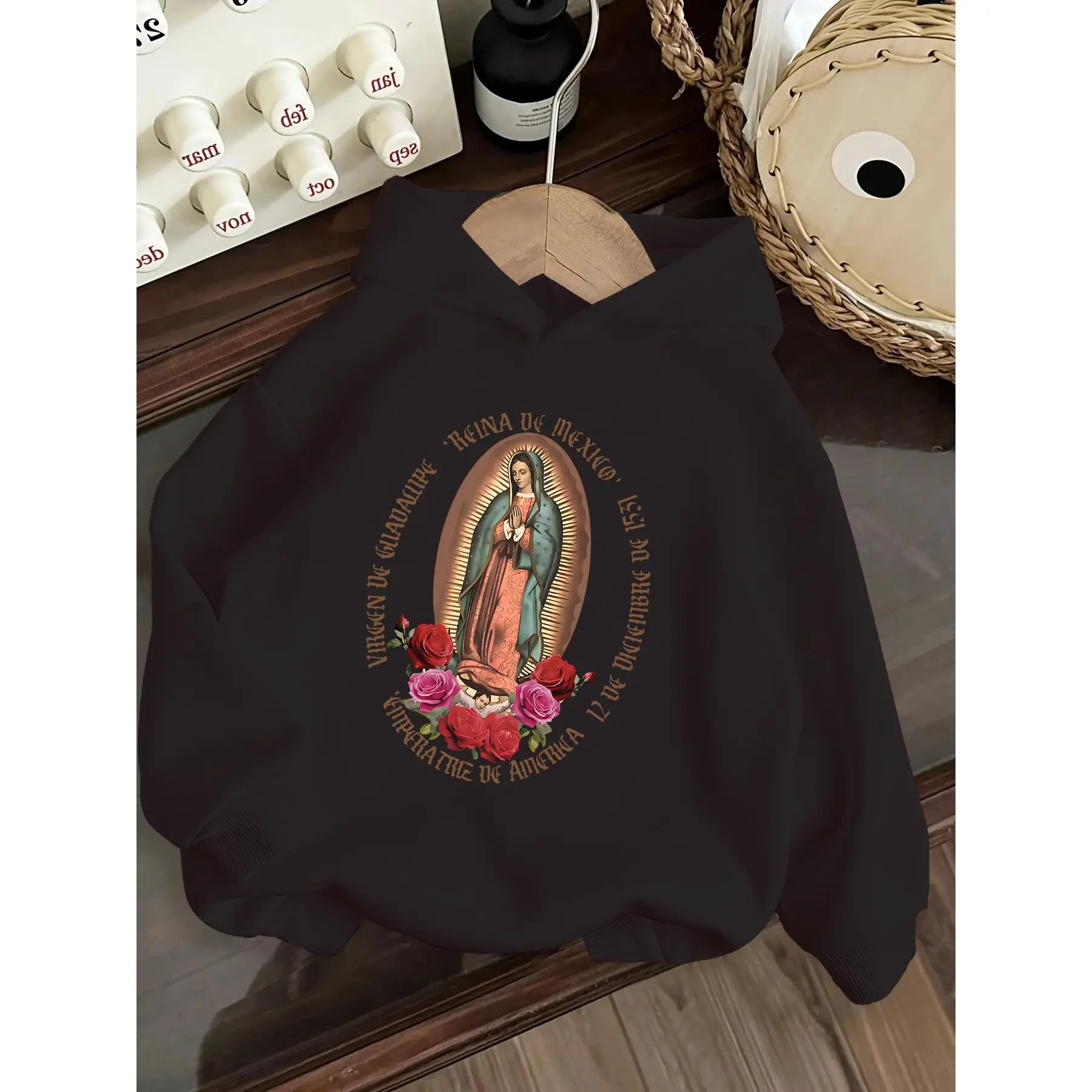 Girls' Mexican Virgin of Guadalupe Hooded Sweatshirt - Vibrant Pink Religious Apparel with Spanish Text, Cozy Fall/Winter Pullover for Catholic Girls, Soft Texture Fabric, Winter Clothing, Casual Outfits & Family Events (Machine Washable)
