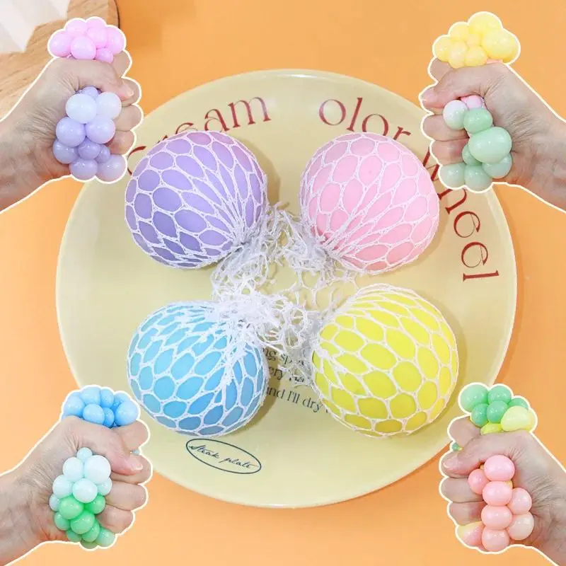 6CM TPR Sticky Slow-Rebound Tri-Color Grape Tennis Ball - Hand-Squeezed Slime, Squishy Novelty Decompression Toy, Fidget for Adults, Unisex Relaxation Gift