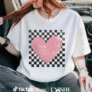 Comfortable Pink Heart & Plaid Print Tee for Women – Short Sleeves, Casual Loose Fit
