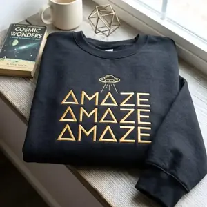 Embroidered Amaze Amaze Amaze Sweatshirt, Project Hail Mary Rocky Inspired Sci Fi Men T-Shirt Crewneck Sweater,Sci-Fi Alien Inspired Crewneck with UFO Graphic, Minimalist Space Aesthetic Pullover, Cozy Unisex Nerd Sweater Gift for Book Lovers