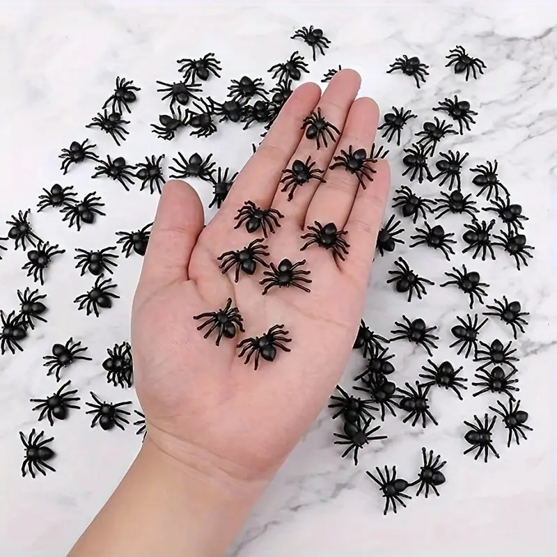 100 Pieces Realistic Spider Halloween Horror Decorations, Christmas Ornaments, Plastic Mini Spiders for Prank Haunted House Party Supplies, Gift, Decorations Accessories