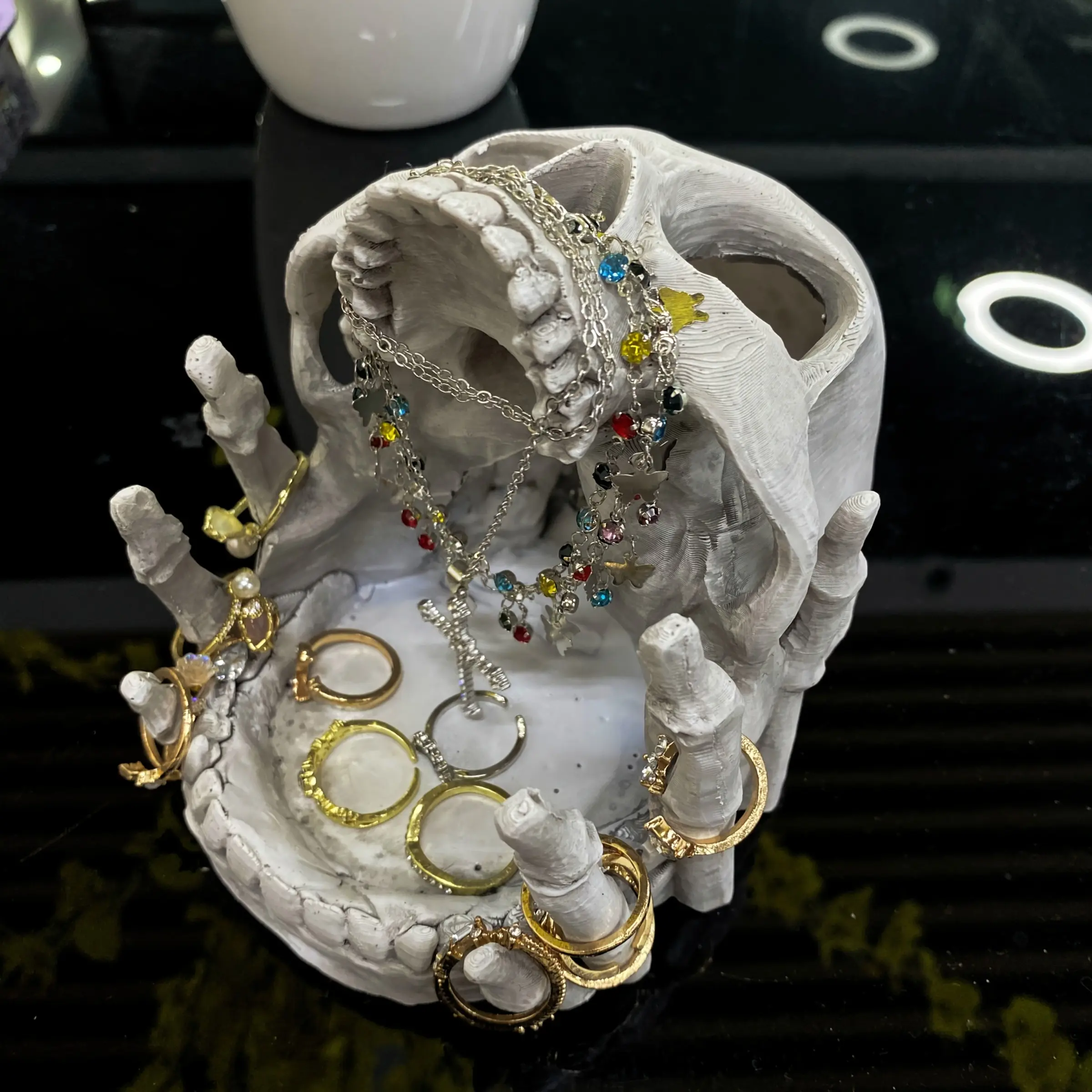 Skull Head Jewelry Storage Box, Modern Storage Organizer, Gothic Decor with Multiple Compartments, Necklace Hooks, Resin Desktop Organizer for Rings Earrings Necklaces, Jewelry Storage Tray, Multi Compartment Organiser, Decorative Organizer