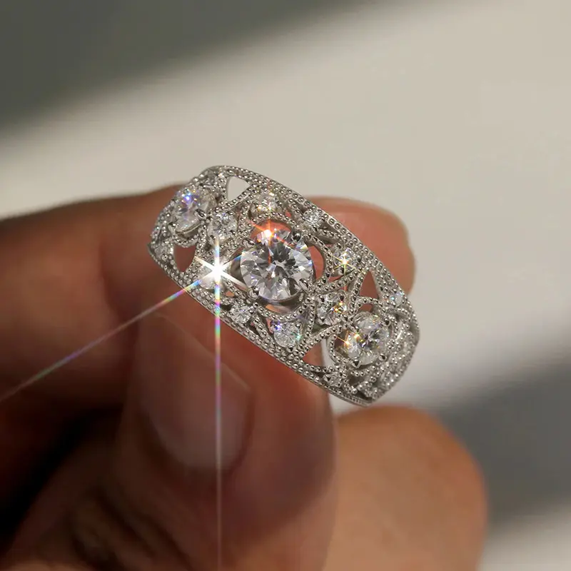 Women's Vintage Filigree Cut Cubic Zirconia Ring - 5A Grade, Luxury French Retro Elegant Exaggerated Statement Jewelry, Beautiful Sparkling Ring for Anniversary Gift, Costume Fashion Accessory, Beautiful Rings, Cut Zirconia Ring