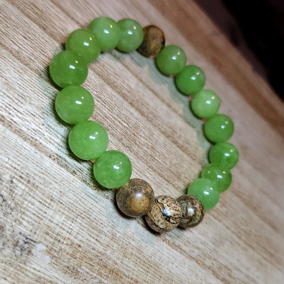 10mm Green gemstone and Jasper bracelet