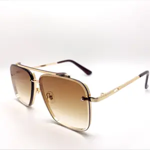 The Josie Women's Gold Frame Sunglasses - UV Protection