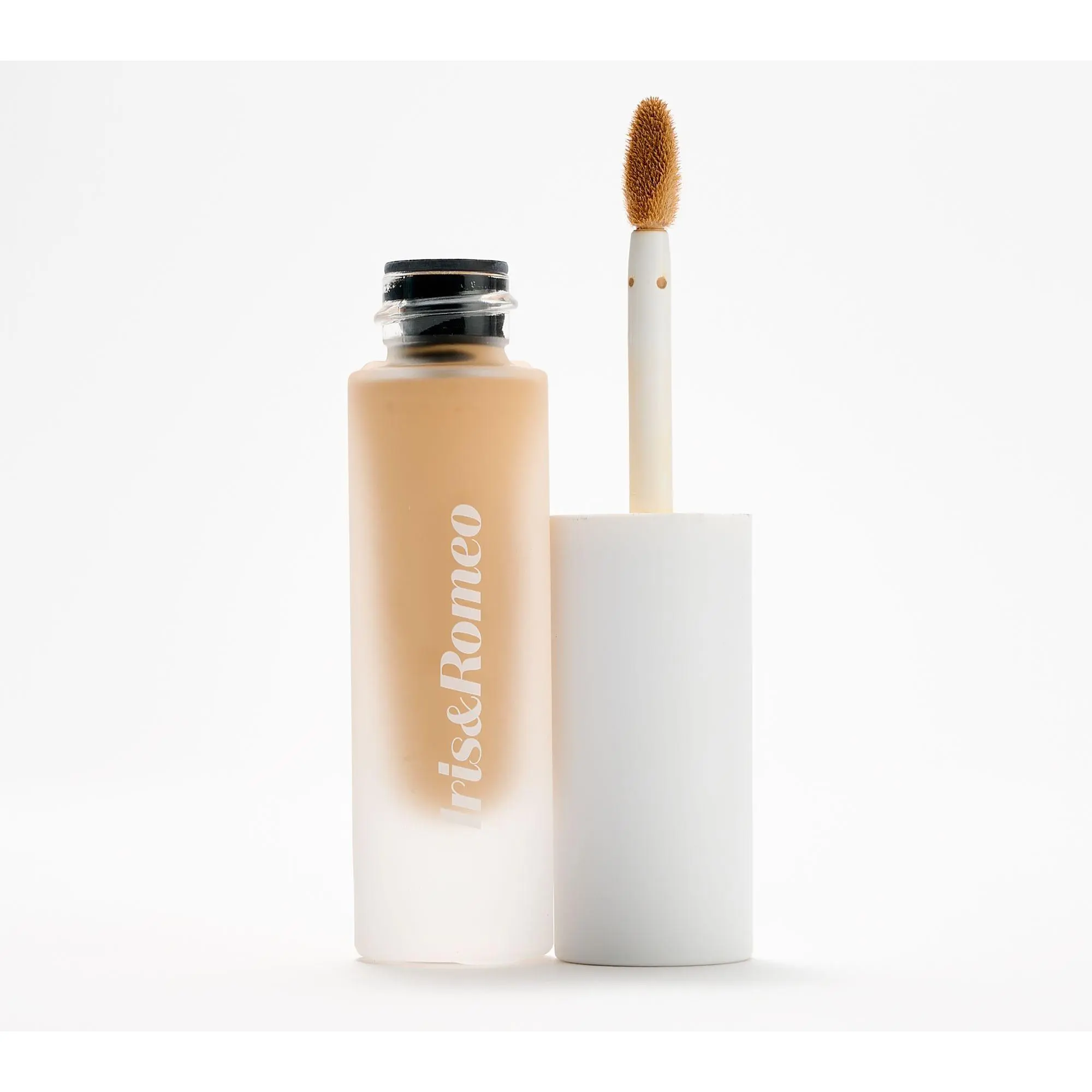 Iris & Romeo Best Skin Days Treatment Concealer