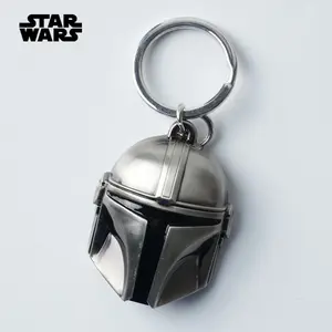1PC Star Wars officially licensed Star Wars Mandalorian helmet handsome pewter keychain metal keychain can be hung on the backpack key handsome decoration cool valentine's day birthday Christmas gift
