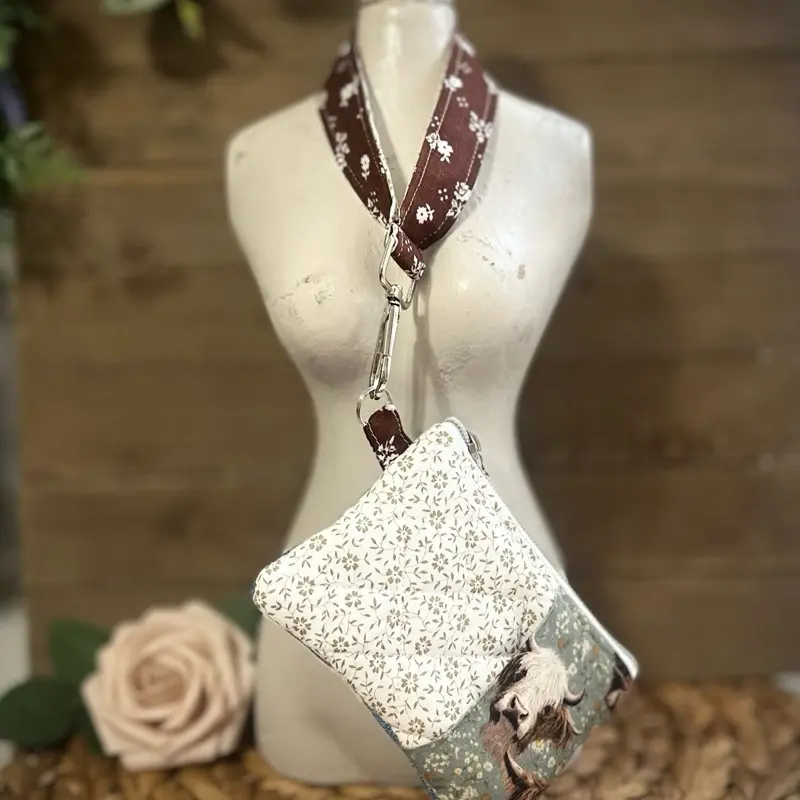 Handmade Quilted Western / Shabby Chic Wristlet made with reclaimed jeans| Card Holder | Wallet