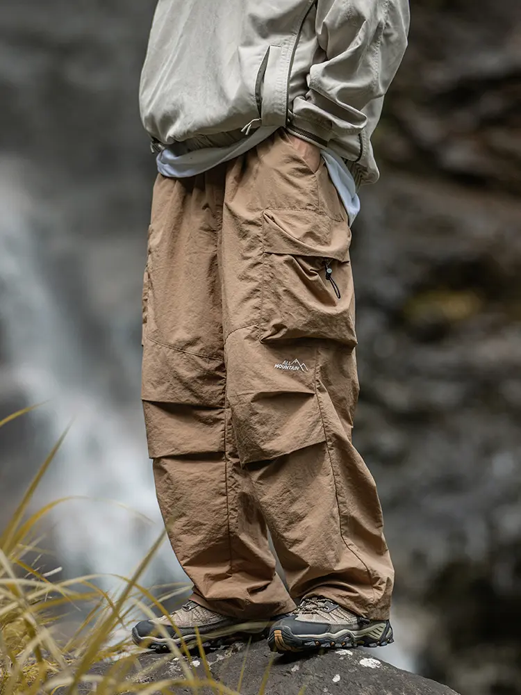 Men’s lightweight quick-dry cargo jogger pants with adjustable cuffs, mountain outdoor hiking trousers; please choose your suitable size before purchasing.
