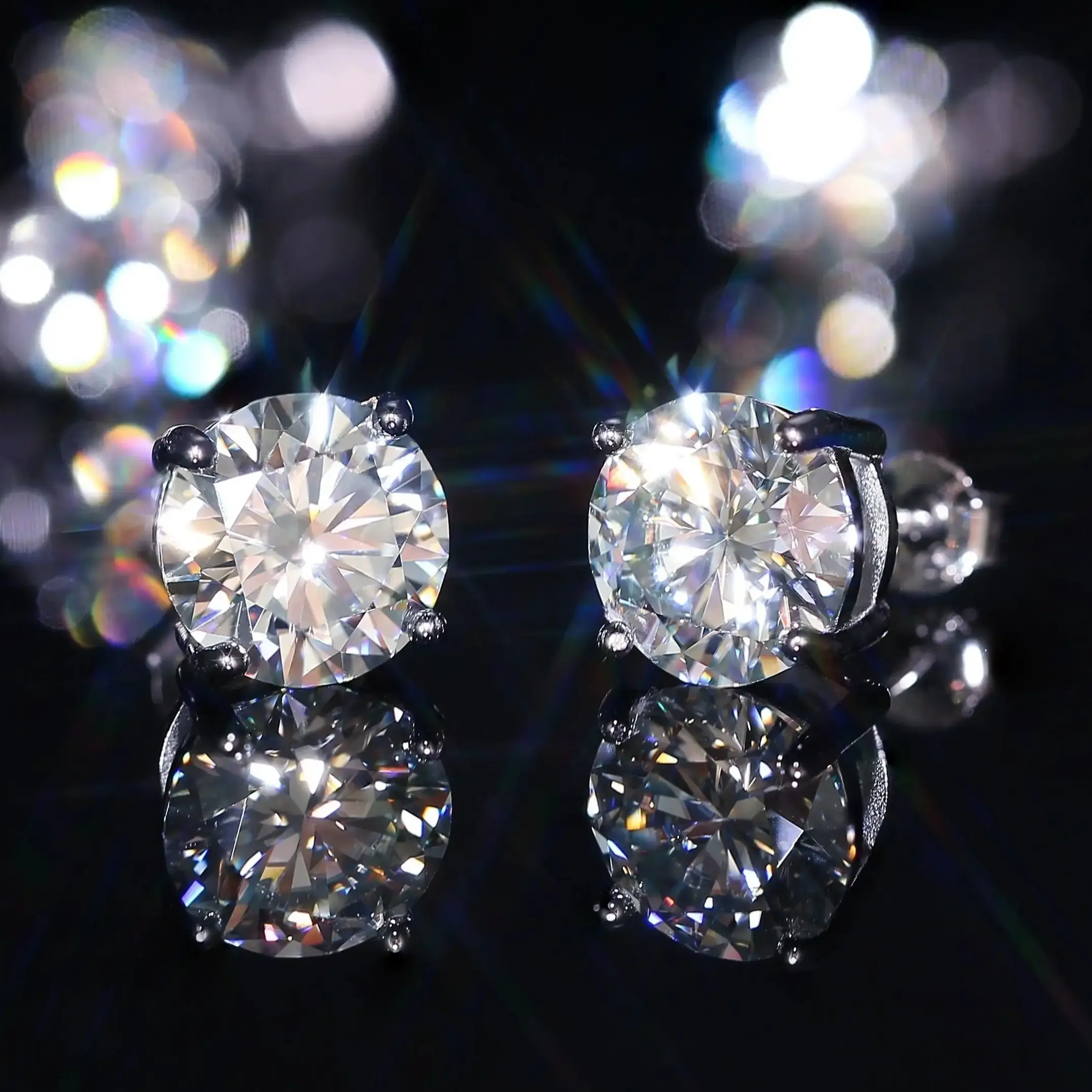 【New Release】S925 Sterling Silver 4-Prong Round Moissanite Stud Earrings, 0.3-2CT D Color VVS1 Clarity, Optional 18K Gold Plated, Men's Youth Adults' Earrings with Jewelry Box, Ideal Birthday Gift