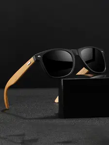 Unisex Uv400 Sunglasses with Wood Texture Temples, Fashionable Square Frame Eyewear for All Seasons, Stylish PC Lens Design, Classic Shades