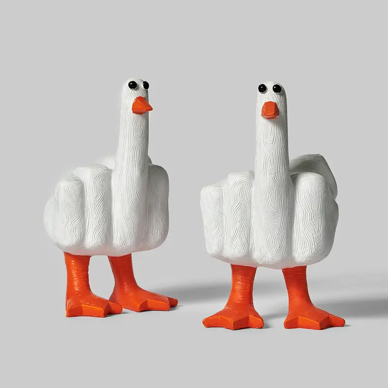 Middle Finger Duck Statue for Home Decoration, Resin Middle Finger Duck for Office Desk, Suitable for Home Hall Decoration Ornaments