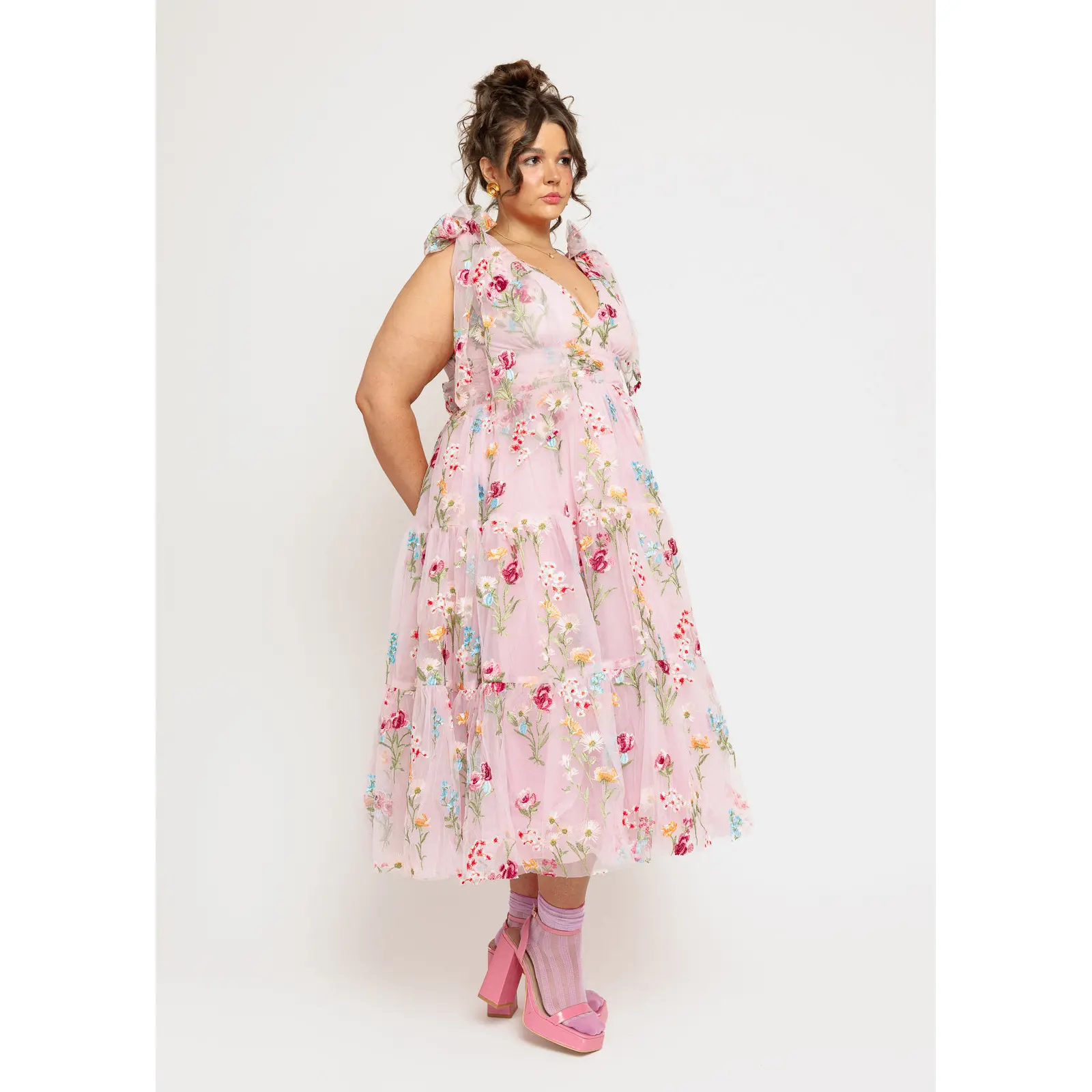 midi dress black formal Black A-Line Midi Dress With Embellished Flower