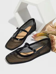 Women's Mesh Slip-On Sandals, Breathable Summer Beach Shoes, Casual Medium Width, Comfortable Rubber Sole, Perfect for Outdoor Activities, Breathable Flats