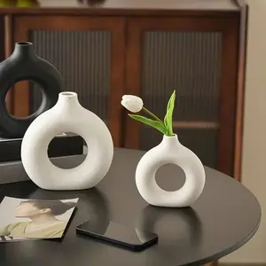The Donut Vase — Nordic Sculpture, 3 Sizes