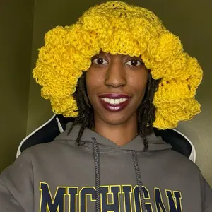 Ruffle Hats - Colorful Crochet Design for Stylish Outfits