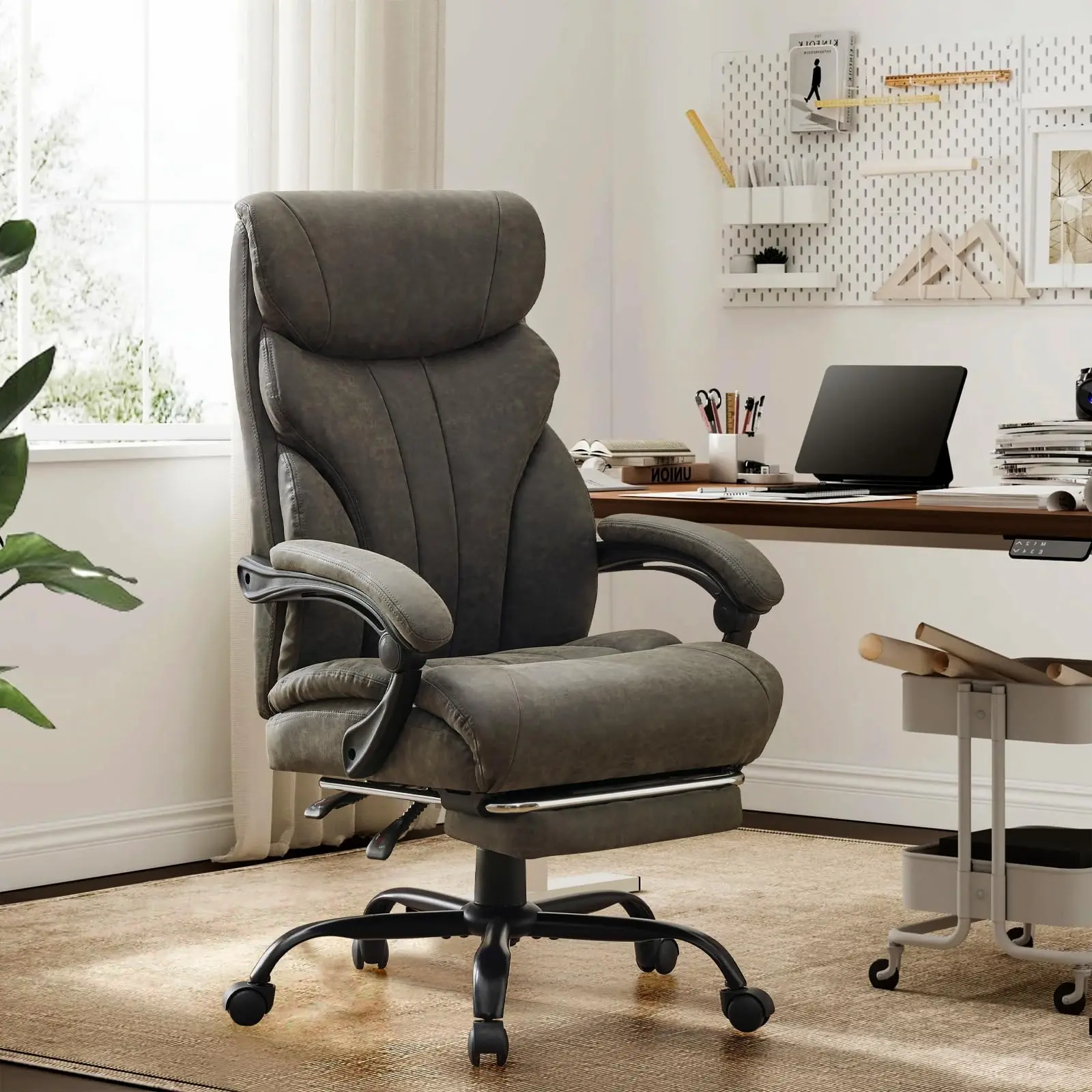 Gray Big and Tall Office Chairs with Foot Rest,500LBS Wide Ergonomic Gaming Chair,100-135°Recline Executive Leather Computer Chairs with Adjustable Height, Home Office Chair, Desk Chair