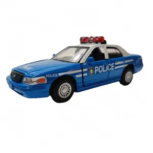 KINSMART Ford Crown Victoria Police Interceptor 1:42 Scale 5'' Diecast Model Car with Pull Back Action & Openable Doors Collectible Toy