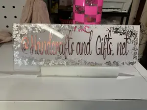 Customizable acrylic name plate