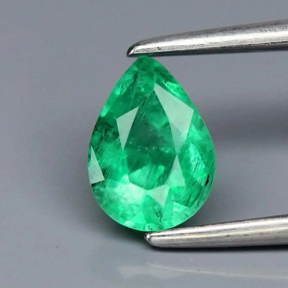 0.69ct ETW Earth-Mined Green Emerald – Pear Cut