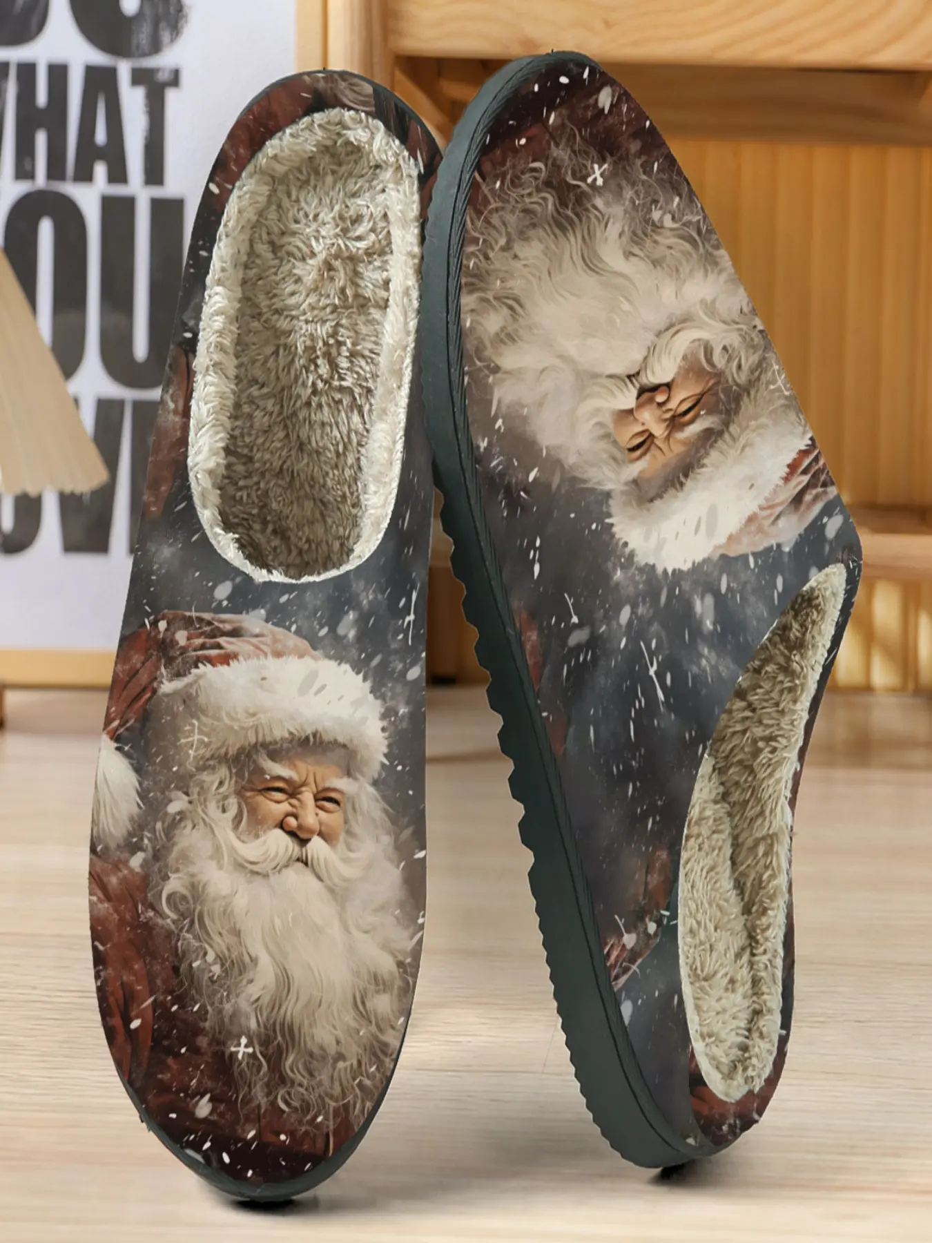 Vintage Santa Claus Cotton Slippers, Snowy Background Realistic Santa Pattern, Warm Fuzzy Lining, Casual Home Footwear for Fall & Winter