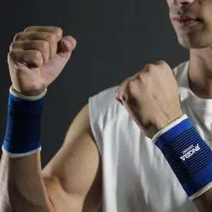 Outdoor Sports Protection Combination set Cycling Basketball Running Breathable Wrist - available for men and women/1pair