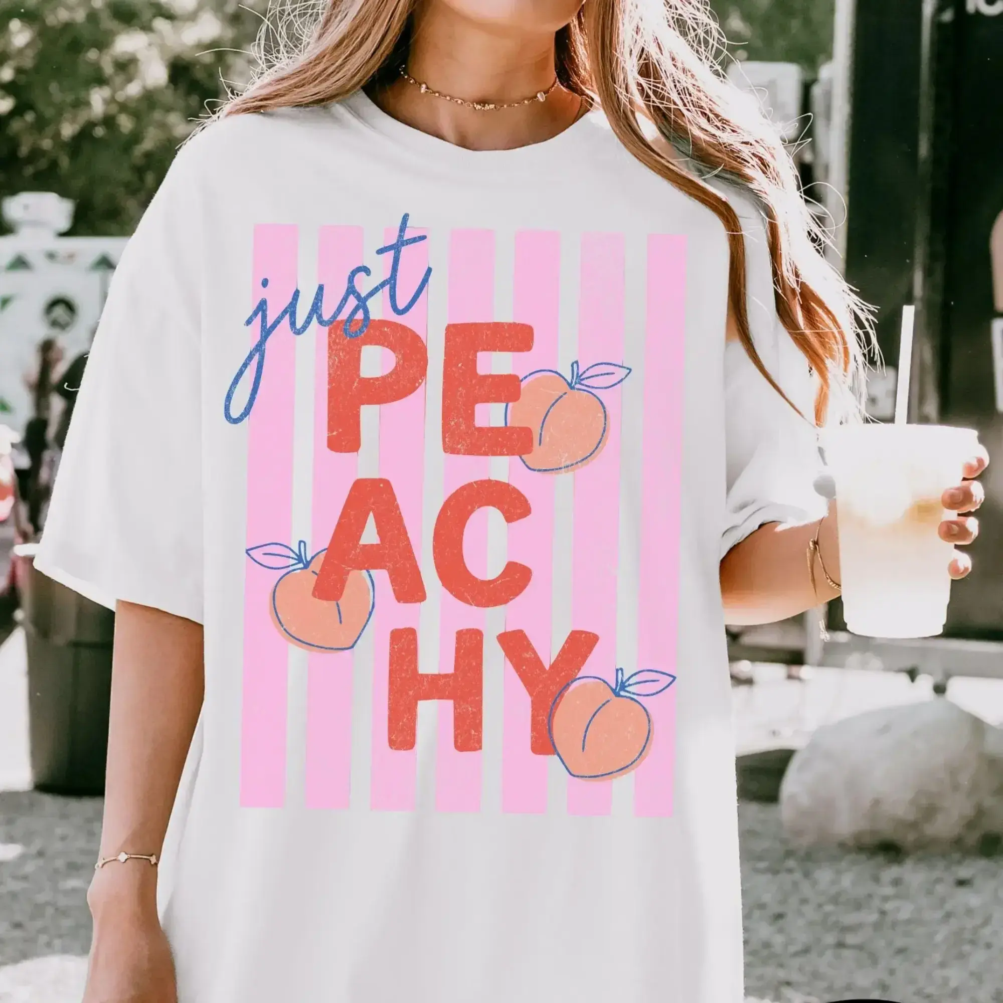 Comfort Colors Just Peachy T-Shirt, Cute Peach Graphic Tee, Summer Fruit Pun Shirt, Retro Aesthetic Top, Trendy Food Lover Tee