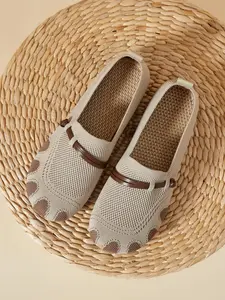 Women's Casual Slip-On Walking Shoes, Comfortable and Stylish, Ideal for Daily Wear, Multi-Functional Footwear for Women