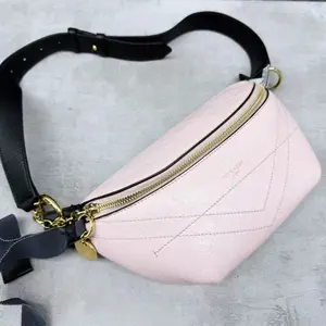 Pre-owned Givenchy Leather Shoulder Bags 7.8'' R1439 Shoulder Bag C18978422178 0316 T1 Qiqi