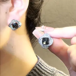 Classic Design French Korean Style Shiny Zircon Hot-selling Earrings with Diamond Inlays